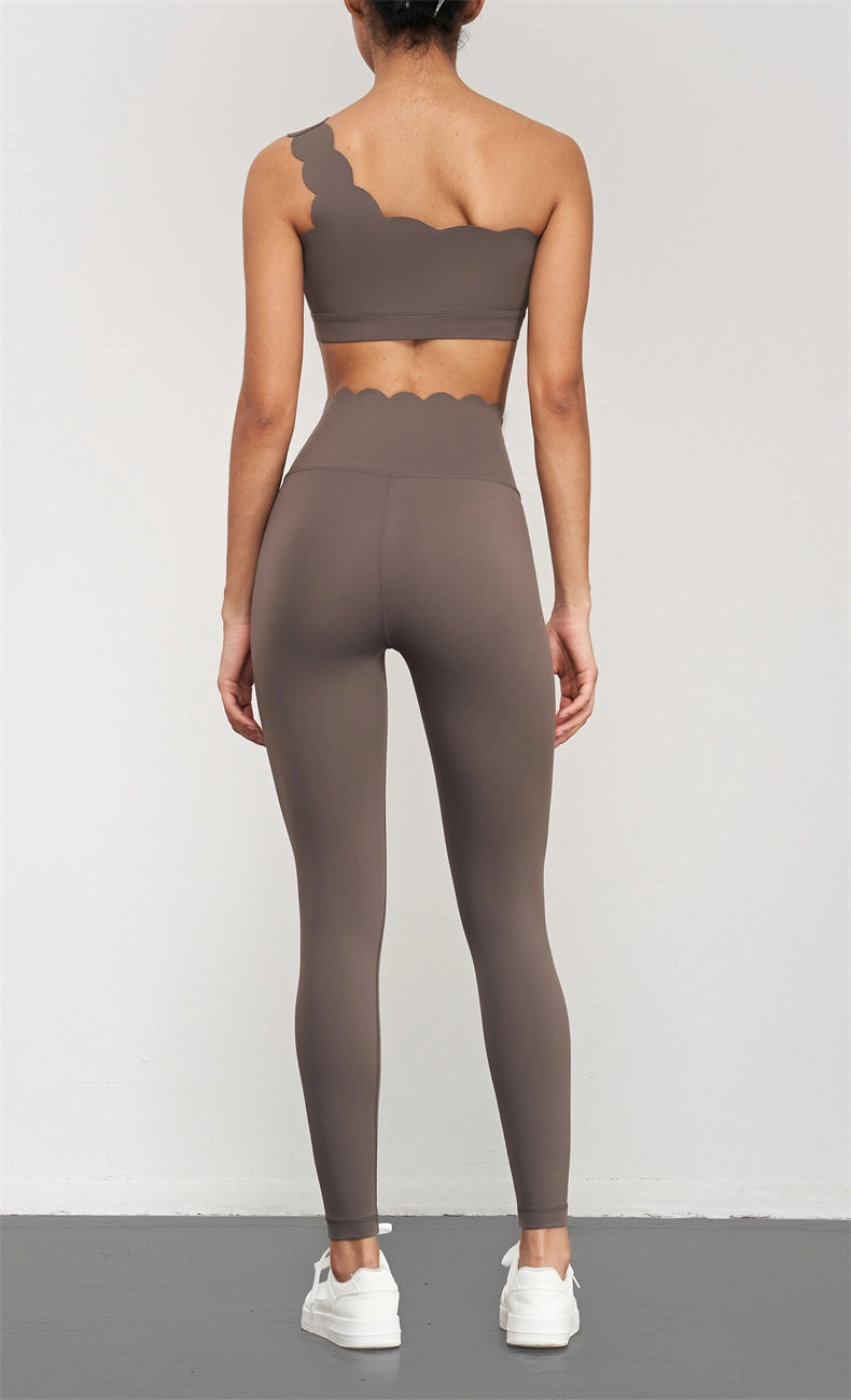 Emma Scallop Workout Leggings